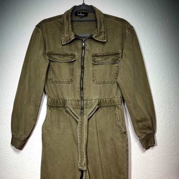 Lulus Green Jumpsuit Size S in EXCELLENT CONDITION - Picture 1 of 5